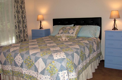 Romantic Getaway in a Bed and Breakfast Lodge in Port Angeles, Washington - Port Angeles, Washington - glamping.directory