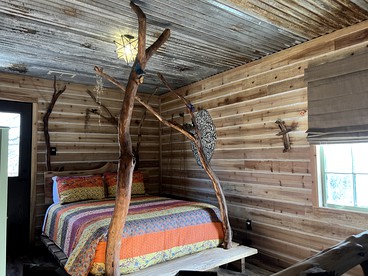 Magical Treehouse with Slide by Brazos River for Family Glamping Adventures in Texas - Weatherford, Texas - glamping.directory