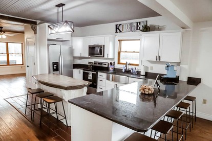 Beautiful and Spatious Vacation Rental with 6 Bedrooms near Owensville, Missouri - Canaan Township, Missouri - glamping.directory