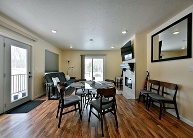 Duplex Rental with Lake Views Great for Groups in Wisconsin - Hayward, Wisconsin - glamping.directory