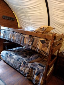 Cozy Family Wagon makes for a Brilliant Florida Vacation - Melrose, Florida - glamping.directory