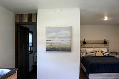 Modern and Picturesque Lake-Side Cabin Located by Mount Rushmore in Rapid City - Rapid City, South Dakota - glamping.directory