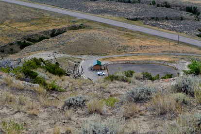Splendid, Cozy Cabin Amid the Mountains near Cody, Wyoming - Cody, Wyoming - glamping.directory