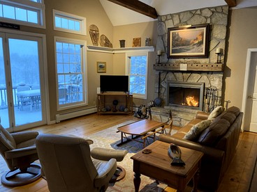Fantastic Cottage with Fire Pit in Sunderland, Vermont - Sunderland, Vermont - glamping.directory
