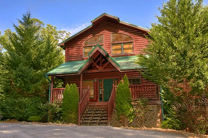 Inviting Cabin in Gatlinburg for a Peaceful Tennessee Vacation - glamping.directory