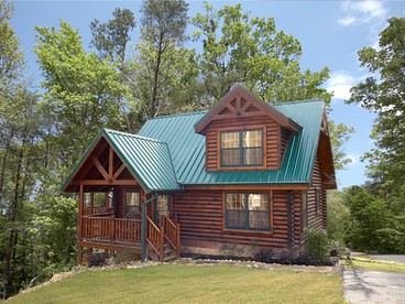 Inviting Cabin in Gatlinburg for a Peaceful Tennessee Vacation - Gatlinburg, Tennessee - glamping.directory