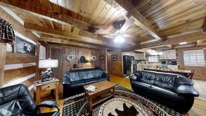 Breathtaking Cabin with Barbecue, Fireplace and Hot-tub in Sevierville, Tennessee - Sevierville, Tennessee - glamping.directory