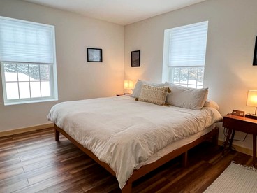 Dreamy Cabin Surrounded by Trees with Hot Tub in Fryeburg, Maine - Fryeburg, Maine - glamping.directory