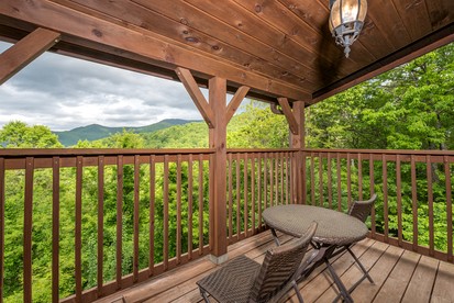 Mountain Cabin Retreat with Fire Pit, Game Room & Scenic Decks in Black Mountain, North Carolina - Black Mountain, North Carolina - glamping.directory