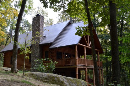 Charming Woodland Log Cabin Rental near Woodbury Wildlife Area, Ohio - glamping.directory