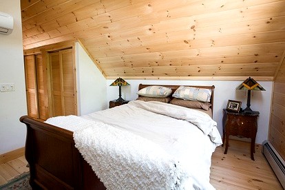 Rustic Log Cabin in the Catskills, Upstate New York - Olivebridge, New York - glamping.directory