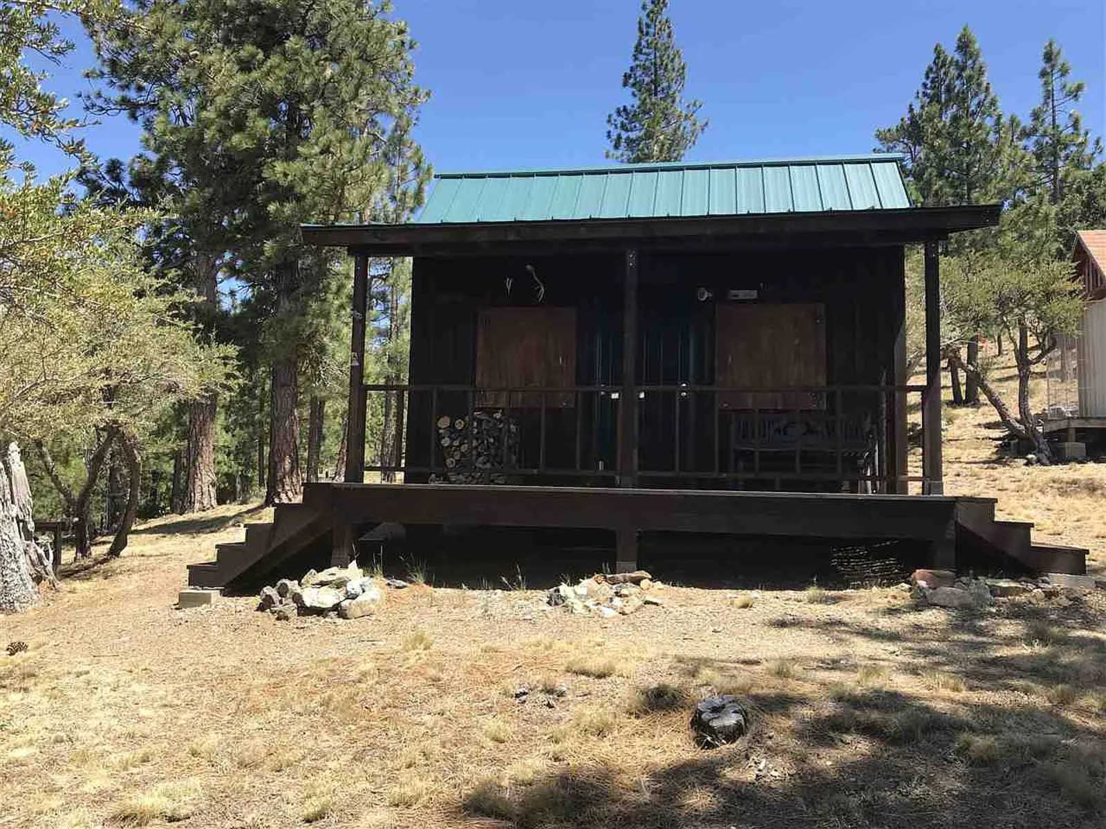 Mountain House Cabin & Tent - Gazelle, California - glamping.directory