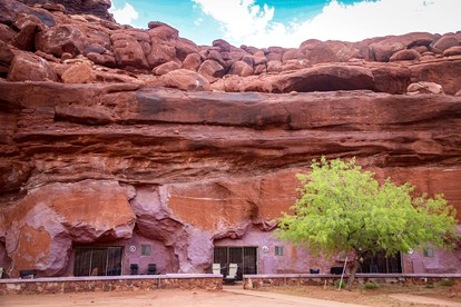 Charming Cave near Incredible Outdoor Activities for an Amazing Adventure in Moab, Utah - Moab, Utah - glamping.directory