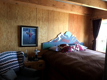 Charming Room Rental with Meals Included for Fishing Getaway on Prince of Wales Island, Alaska - Klawock, Alaska - glamping.directory