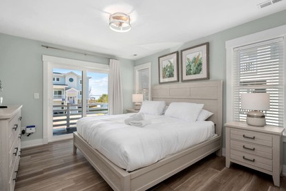 Spacious Coastal Retreat with Pool, Hot Tub, Game Room & Private Balconies in Corolla, North Carolina - Corolla, North Carolina - glamping.directory