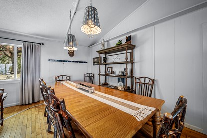 Incredible Cottage with Breathtaking Views from the Amazing Deck, the Perfect Base for Exploring the Area Around Mentone, Alabama - Mentone, Alabama - glamping.directory