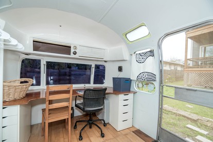 Sleek Retro Airstream Rental for Glamping for Two near Downtown Austin - Austin, Texas - glamping.directory