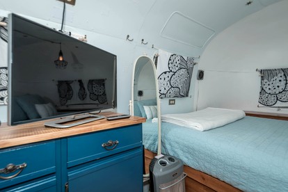 Sleek Retro Airstream Rental for Glamping for Two near Downtown Austin - Austin, Texas - glamping.directory