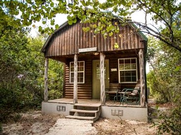 Vacation Cabin Rental with a Private Hot Tub near Fort Worth, Texas - glamping.directory