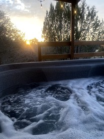 Vacation Cabin Rental with a Private Hot Tub near Fort Worth, Texas - Bluff Dale, Texas - glamping.directory