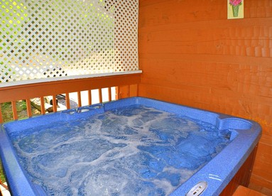 Double Cabin Rental for Memorable Group Glamping Near Great Smoky Mountains National Park, Tennessee - Sevierville, Tennessee - glamping.directory