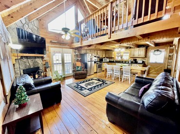 Double Cabin Rental for Memorable Group Glamping Near Great Smoky Mountains National Park, Tennessee - Sevierville, Tennessee - glamping.directory