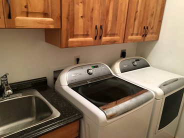 Spacious and Secluded Cabin Rental on Devils Lake in North Dakota - Devils Lake, North Dakota - glamping.directory