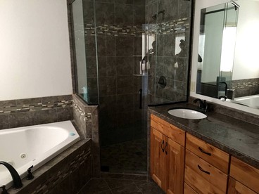 Spacious and Secluded Cabin Rental on Devils Lake in North Dakota - Devils Lake, North Dakota - glamping.directory