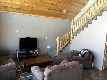 Spacious and Secluded Cabin Rental on Devils Lake in North Dakota - Devils Lake, North Dakota - glamping.directory