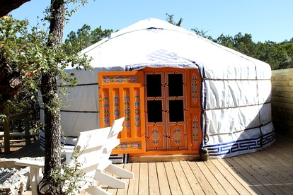 Secluded Romantic Yurt with Hot Tub in Wimberley, Texas - Wimberley, Texas - glamping.directory