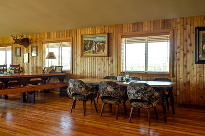 Deluxe Cabin on Cattle Ranch Resort, Washington - Kettle Falls, Washington - glamping.directory
