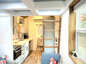 Nestled in Nature: Experience Tiny House Living Bliss in Northern Alabama - DeKalb County, Alabama - glamping.directory