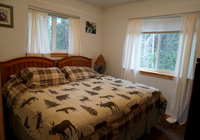 Gorgeous Romantic Cabin Rental with Private Porch near Ridgeway, Alaska - Kenai, Alaska - glamping.directory