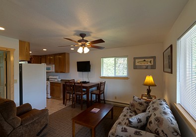 Gorgeous Romantic Cabin Rental with Private Porch near Ridgeway, Alaska - Kenai, Alaska - glamping.directory