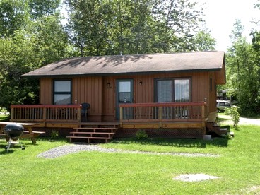 Waterfront Cabin Rental with Breathtaking Sunset Views near Lake Kabetogama, Minnesota - glamping.directory
