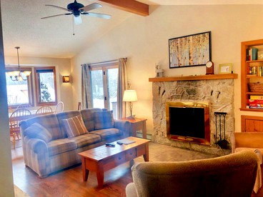 Forest Cabin near Mount Washington Perfect for NH Glamping - Carroll, New Hampshire - glamping.directory