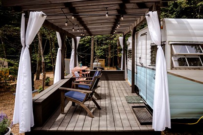 Unique Vacations at this Wonderful Vintage Caravan in Franklin, North Carolina - Franklin, North Carolina - glamping.directory