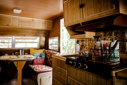 Unique Vacations at this Wonderful Vintage Caravan in Franklin, North Carolina - Franklin, North Carolina - glamping.directory