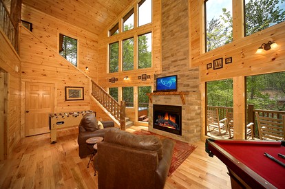 Luxury Cabin Rental with Three Fireplaces and a Hot Tub in Gatlinburg, East Tennessee - Gatlinburg, Tennessee - glamping.directory