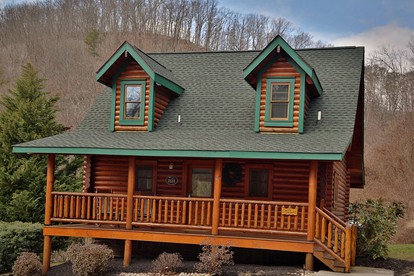 Vacations to the Great Smoky Mountains in this Fully-Equipped Cabin Rental in Tennessee - glamping.directory