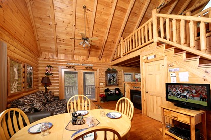Vacations to the Great Smoky Mountains in this Fully-Equipped Cabin Rental in Tennessee - Sevierville, Tennessee - glamping.directory