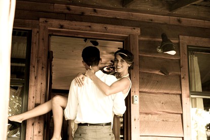 Luxurious Vintage Style Cabin Rental for Romantic Getaways and Texas Hill Country Vacations - Wimberley, Texas - glamping.directory