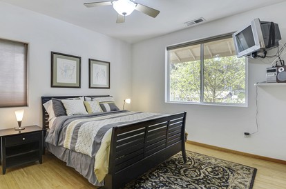 Group-Friendly Cabin with Hot-Tub and Game Space in Guerneville, California - Guerneville, California - glamping.directory
