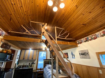 Rustic Texas Hill Country Vacation Rental with a Fire Pit - Marble Falls, Texas - glamping.directory