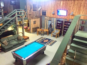 Rustic Barn for a Group Getaway near Little Rock, Arkansas - Ulm, Arkansas - glamping.directory