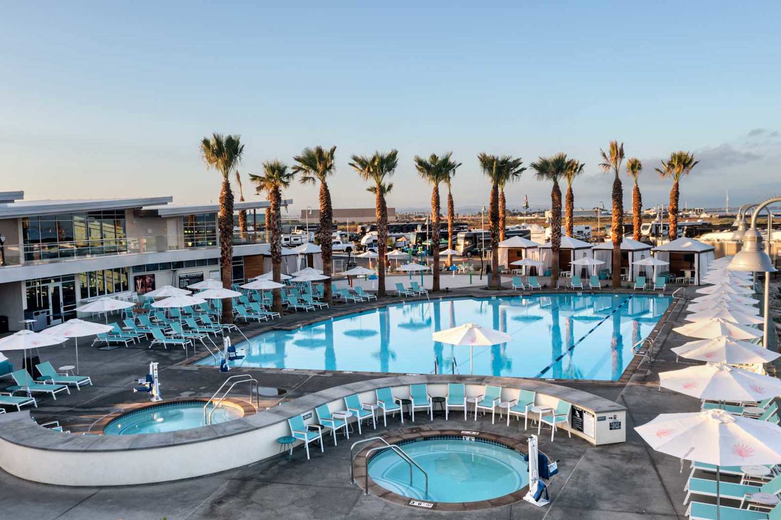 Sun Outdoors San Diego Bay - Chula Vista, California - glamping.directory