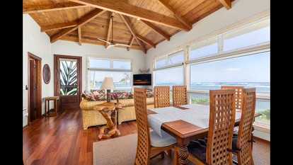 Incredible Beach House with Stunning Views in Laie, Hawaii - Laie, Hawaii - glamping.directory