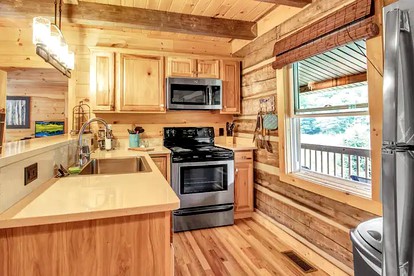 Tranquil Log Cabin Rental for a Relaxing Vacation in Upstate New York - Cherry Creek, New York - glamping.directory