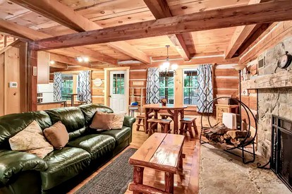 Tranquil Log Cabin Rental for a Relaxing Vacation in Upstate New York - Cherry Creek, New York - glamping.directory