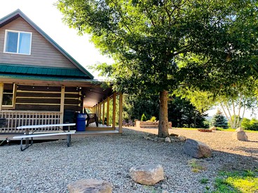 Tranquil Log Cabin Rental for a Relaxing Vacation in Upstate New York - Cherry Creek, New York - glamping.directory